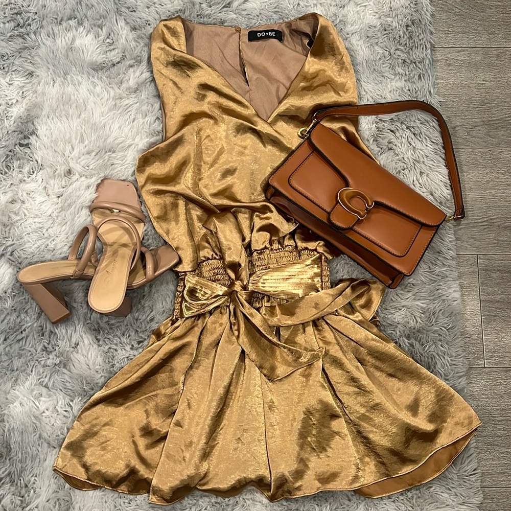 Do+be dress gold with tie